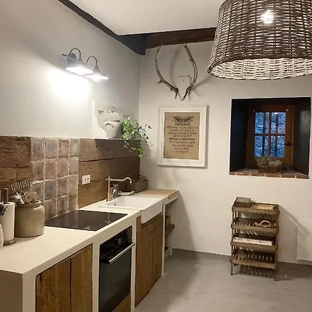Domaine De Pragelier Guest house